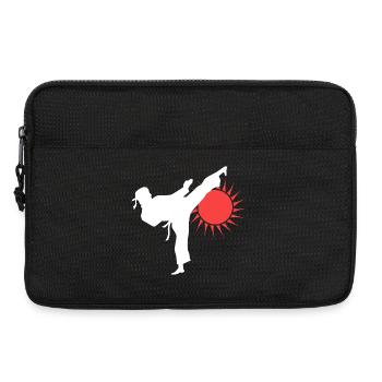 Silhouette de coup de pied de karaté avec soleil rouge - Sacoche pour ordinateur portable 13 pouces - noir - Devant