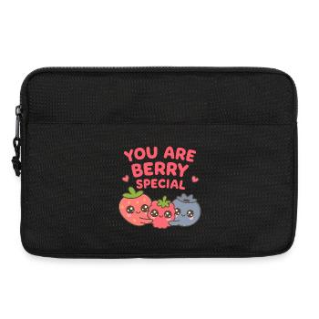 Du bist berry besonders – Süss Umarmung der Beeren - Laptoptasche 13" - Schwarz - Vorne