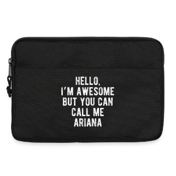 Hallo, mir geht's großartig. Nenn mich Ariana, lustiges Zitat. - Laptoptasche 13" - Schwarz - Vorne