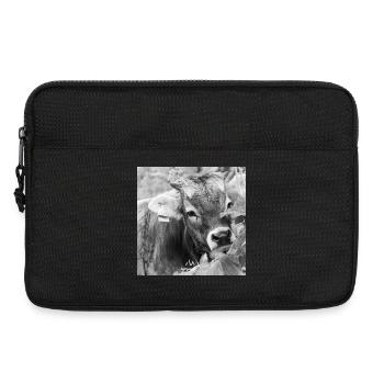 Schwarz-Weiß Fotodesign - Junges Kalb mit Charme - Laptoptasche 13" - Schwarz - Vorne