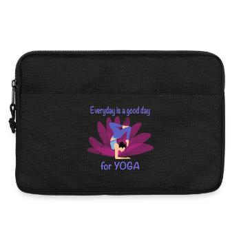 Alltagsyoga mit Blütenakzent - Laptoptasche 13" - Schwarz - Vorne