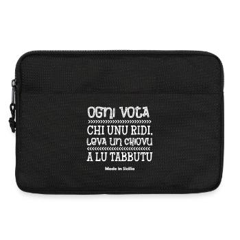Sizilien T-Shirt Sizilianisches Sprichwort jede Stimme, die - Laptoptasche 13" - Schwarz - Vorne