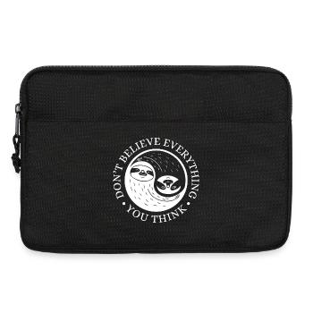 Yin-Yang Sloth – Relaxed Mindset - Laptop bag 13" - black - Front
