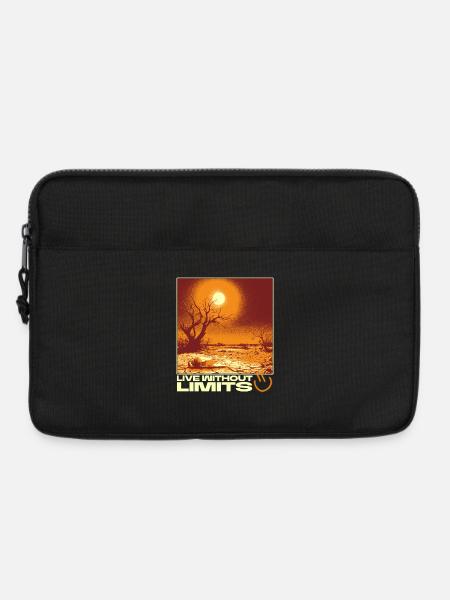 Live Without Limits – Surreal Desert Scene - Laptoptasche 13" - Schwarz