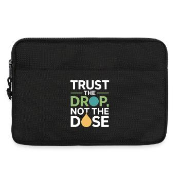 Spécialiste certifié en dilution clinique en vêtements - Sacoche pour ordinateur portable 13 pouces - noir - Devant