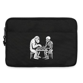 Primate vs Skeleton Chess Duel - Laptop bag 13" - black - Front