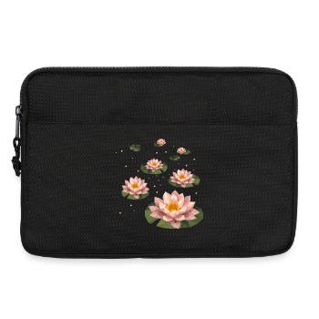 Mehrere polygonale Seerosen auf grünen Blättern - Laptoptasche 13" - Schwarz - Vorne