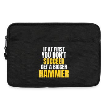 Hol dir einen größeren Hammer – lustiges Arbeitskleidungsdesign - Laptoptasche 13" - Schwarz - Vorne