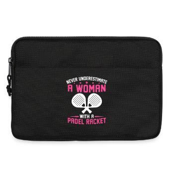 never underestimate a woman with padel racket - Laptop bag 13" - black - Front