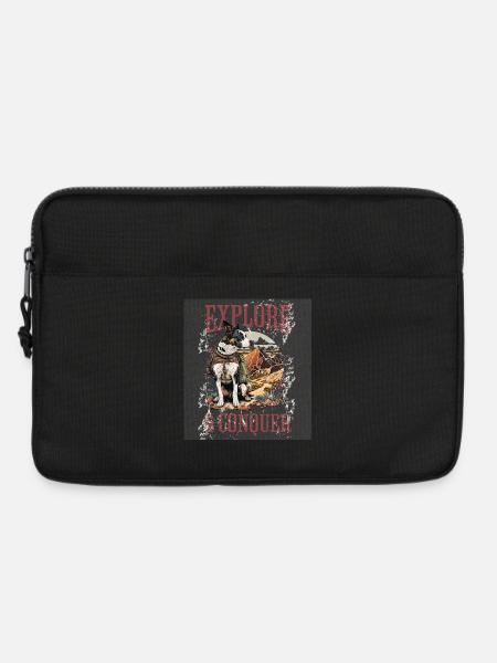 Erkunde & Erobere: Hund im Wüstenabenteuer - Laptoptasche 13" - Schwarz