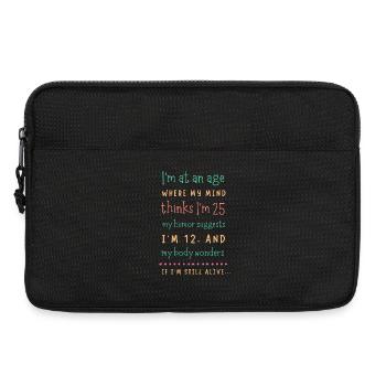 Esprit vieillissant, t-shirt humour juvénile - Sacoche pour ordinateur portable 13 pouces - noir - Devant