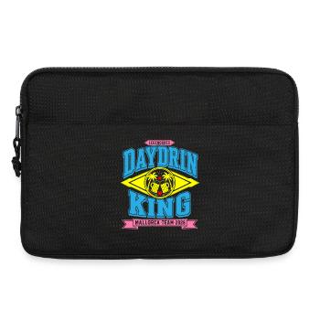 Malle 2026 Daydrinking Mallorca Team 2026 - Laptoptasche 13" - Schwarz - Vorne