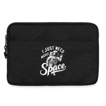 Ich brauche einfach mehr Space – Cooles Astronauten-Logo - Laptoptasche 13" - Schwarz - Vorne