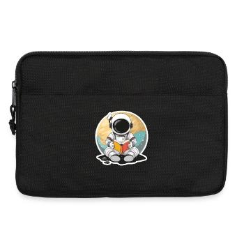 Astronaut im Weltall vor einem Planeten liest Buch - Laptoptasche 13" - Schwarz - Vorne