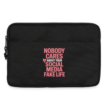 Personne ne se soucie de votre fausse vie sur les réseaux sociaux - Sacoche pour ordinateur portable 13 pouces - noir - Devant
