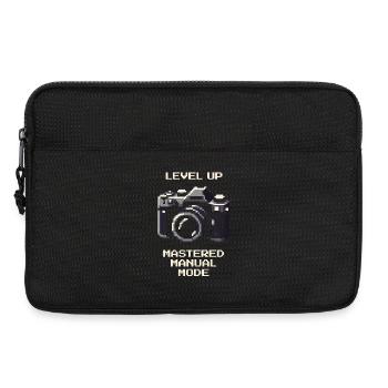 Level Up | Manual mode mastered, ISO aperture - Laptop bag 13" - black - Front