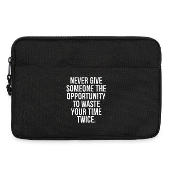 never give someone the opportunity to waste you - Laptop bag 13" - black - Front