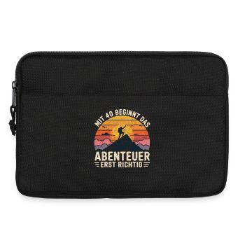 Abenteuer Erst Jetzt – Bergwanderer 40 Jahre - Laptoptasche 13" - Schwarz - Vorne