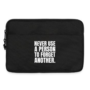Niemals jemanden benutzen, um einen anderen zu vergessen - Laptoptasche 13" - Schwarz - Vorne