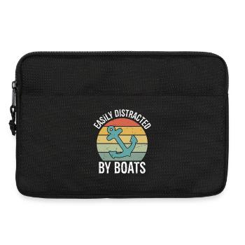 Easily Distracted By Boats Retro Captain Boating - Laptop bag 13" - black - Front
