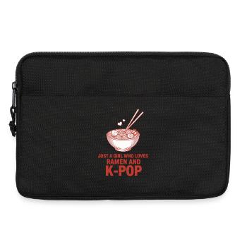 Nur ein Mädchen, das Ramen und koreanische K-Pop-Musik liebt - Laptoptasche 13" - Schwarz - Vorne