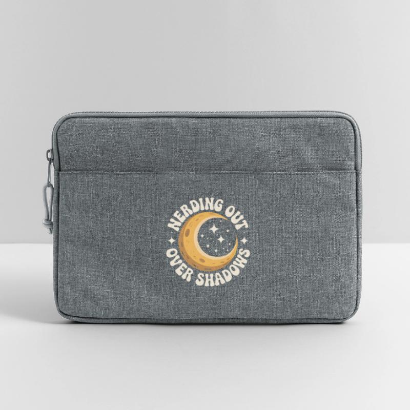 Shadow Nerd | Solar eclipse Laptop bag 13"