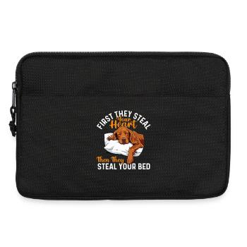 Zuerst stehlen sie dein Herz – Irischer Zuspielerhund Papa - Laptoptasche 13" - Schwarz - Vorne