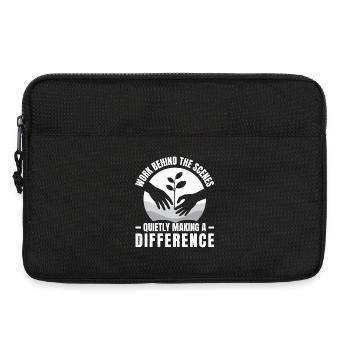 Social Worker Quote Work Behind The Scenes Social - Laptoptasche 13" - Schwarz - Vorne
