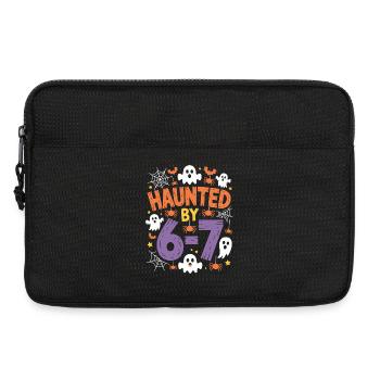 Haunted by 6-7 Halloween Math Pun Design - Laptop bag 13" - black - Front