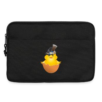 Bavarian chick with traditional hat in eggshell - Laptop bag 13" - black - Front