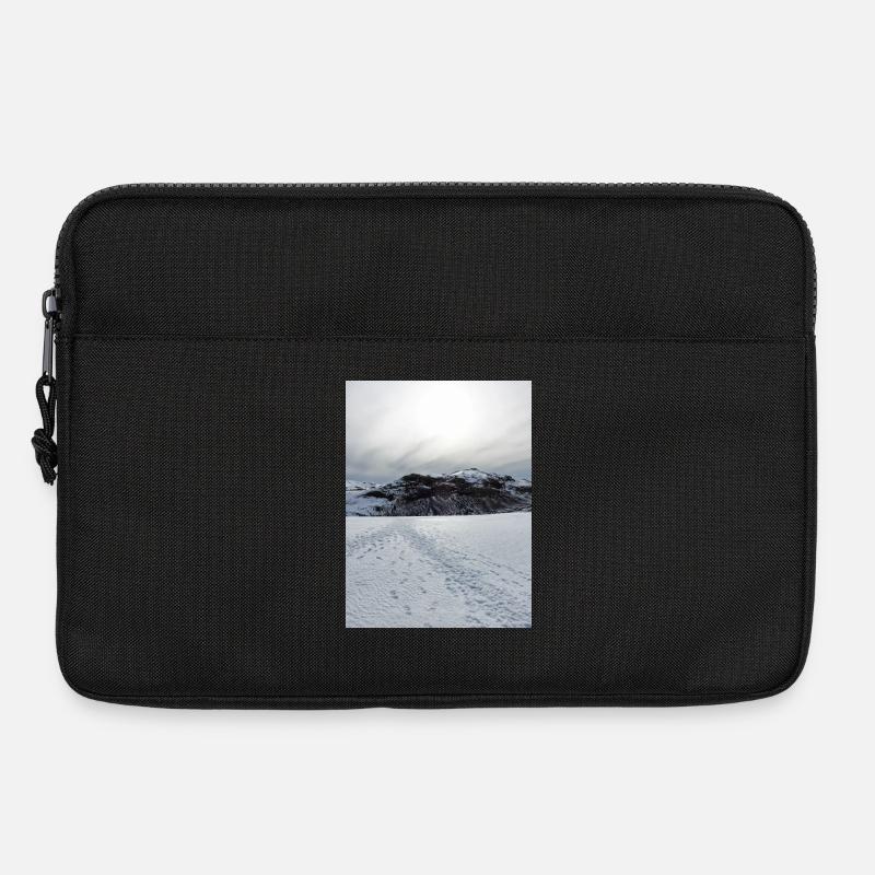 Snowbound Horizon Under Pale Sun - Laptop bag 13" - black