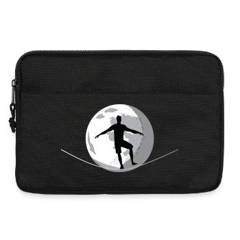 The Zen of Balance: Slacklining by the Moon - Laptop bag 13" - black - Front