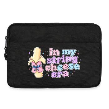 In My String Cheese Era Kaesestick Design - Laptop bag 13" - black - Front