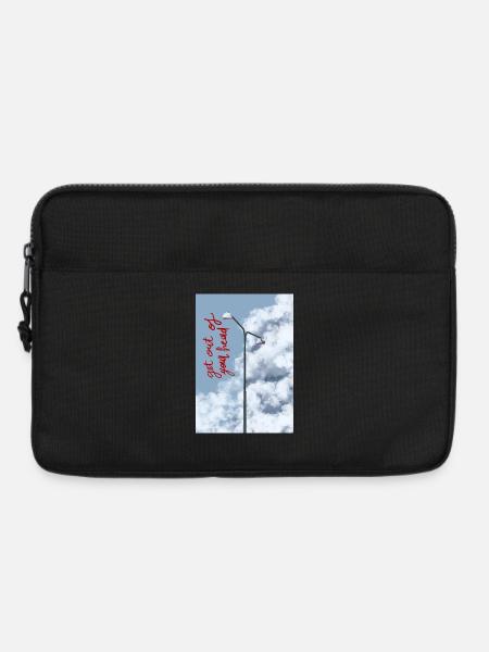 Wolken und Straßenlaterne am Himmel - Laptoptasche 13" - Schwarz