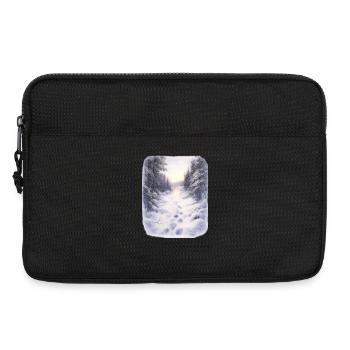 Winterwaldpfad im Schneezauber - Laptoptasche 13" - Schwarz - Vorne