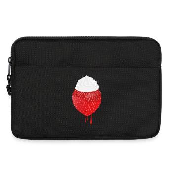 Strawberry with cream – Delicious design for summer - Laptop bag 13" - black - Front