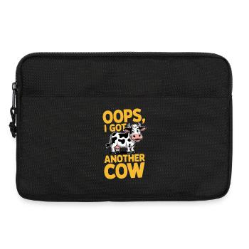 Oops I Got Another Cow | Funny Farming Pun - Laptop bag 13" - black - Front