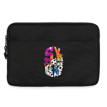 5 YEARS OF BEING AWESOME FUßBALL 5. GEBURTSTAG - Laptoptasche 13" - Schwarz - Vorne