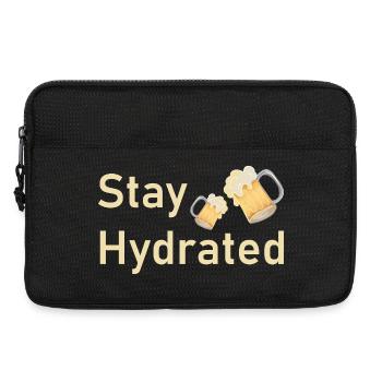 Stay Hydrated – Lustiges Bierkrug Shirt - Laptoptasche 13" - Schwarz - Vorne