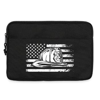 Patriotic Cap on Distressed Flag - Laptop bag 13" - black - Front