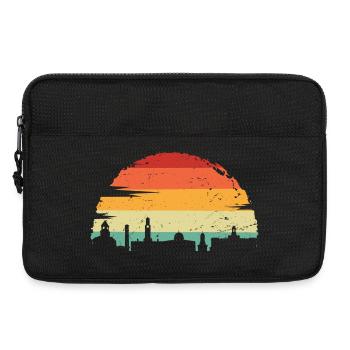 Lebendige Skyline bei Sonnenuntergang - Laptoptasche 13" - Schwarz - Vorne