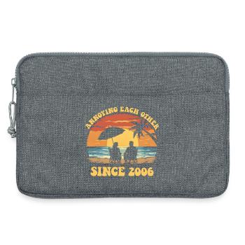 Nous nous embêtons l’un l’autre depuis l’anniversaire de 2006 - Sacoche pour ordinateur portable 13 pouces - gris chiné - Devant