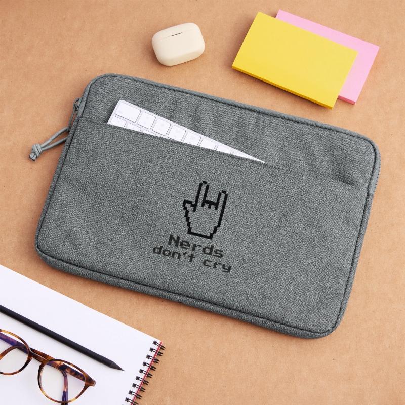 Nerds don't cry! nerdy, IT, EDV, Programmierer Laptoptasche 13"