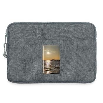 Fotokunst „Holzbrücke Bansin“ Sonnenuntergang - Laptoptasche 13" - Grau meliert - Vorne