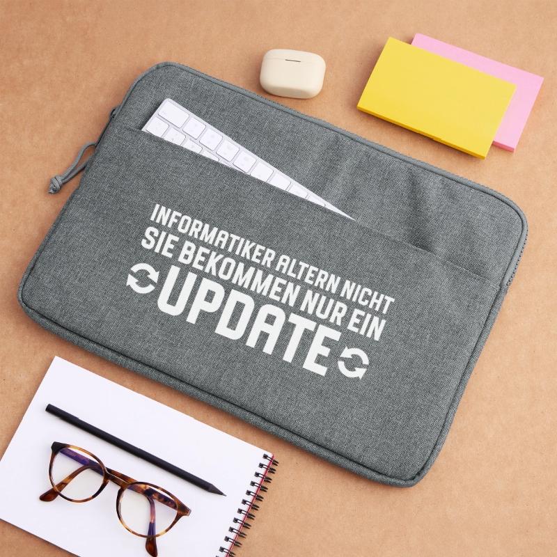 Computer scientists age, not programmers Laptop bag 15"