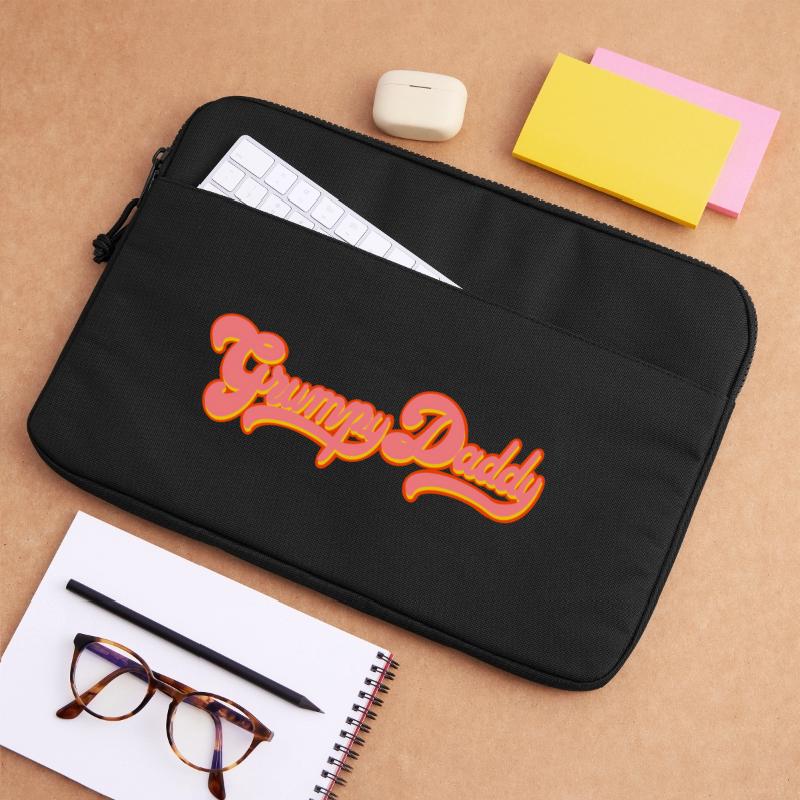 Grumpy Daddy Retro Script - Color "Exploitation" Laptop bag 15"
