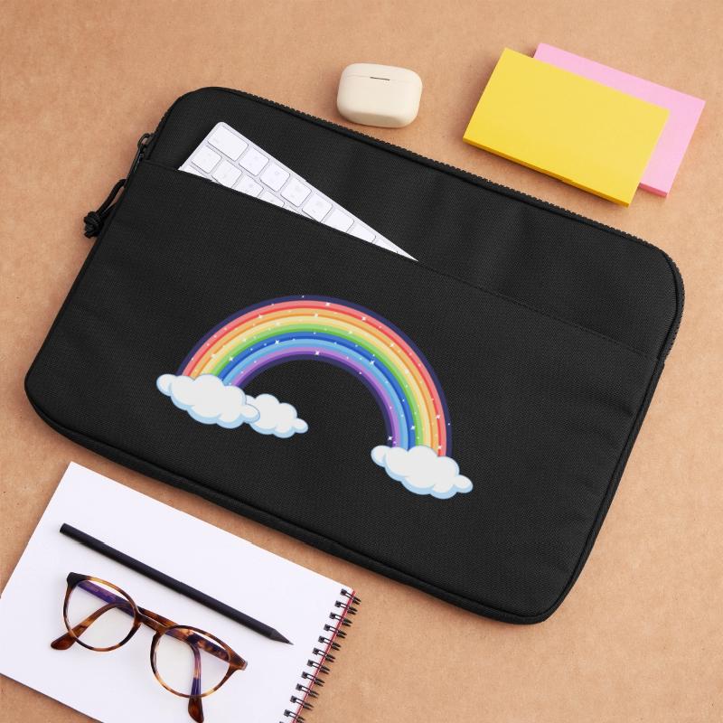 Lebendiger Regenbogen über den Wolken Laptoptasche 15"