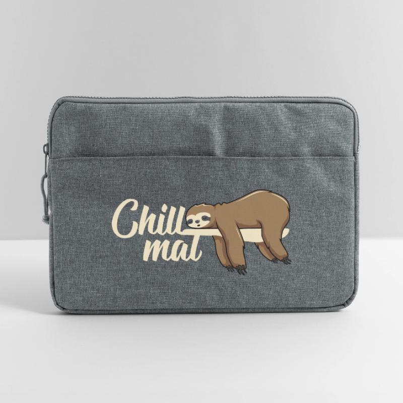 Funny chill times sloth while relaxing Laptop bag 15"