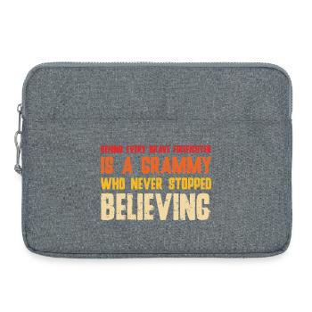 Behind Every Brave Firefighter Is A Grammy - Laptop bag 15" - heather grey - Front