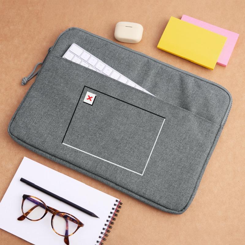 Missing Image – File Not Found Landscape Laptop bag 15"